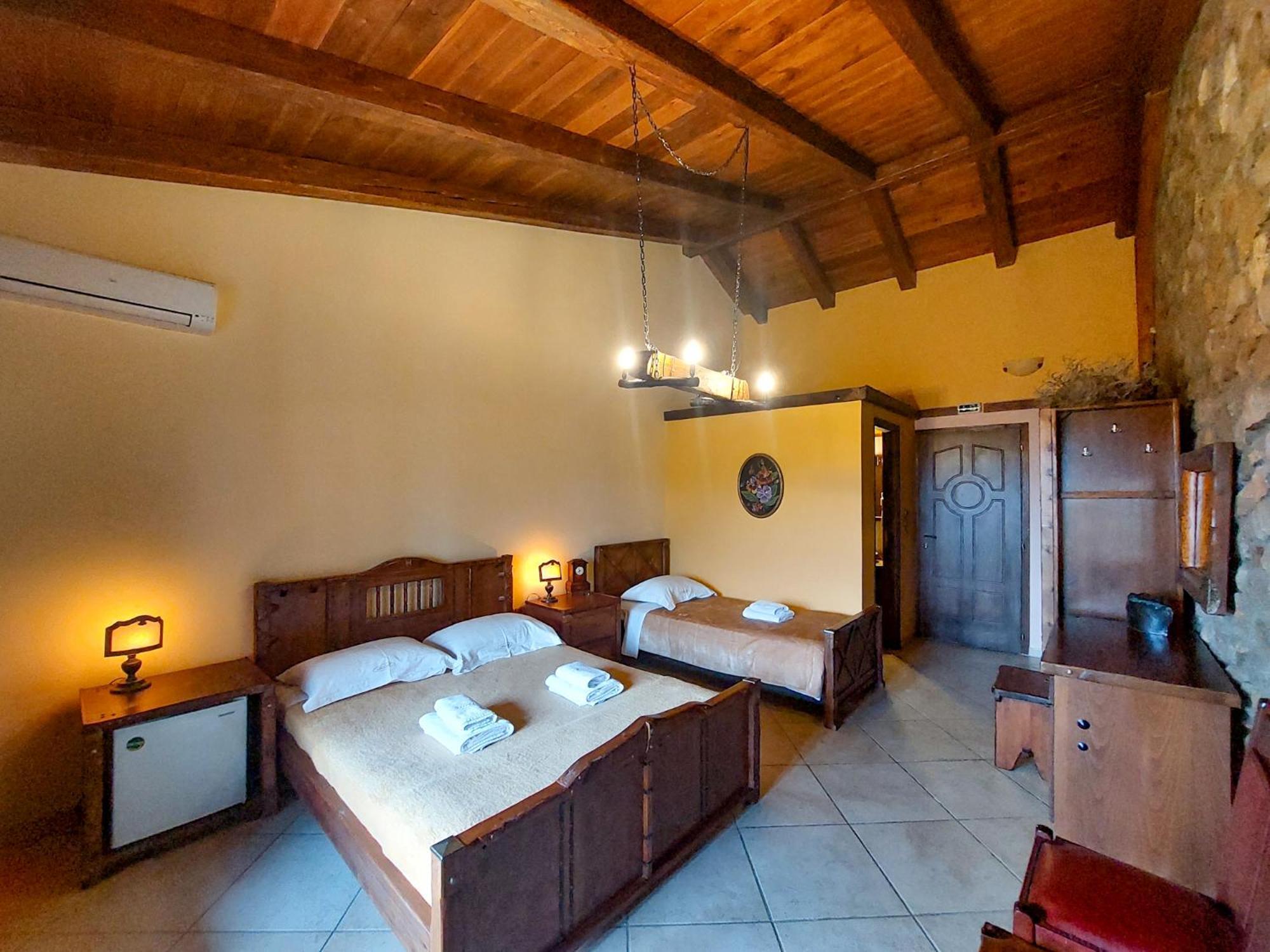 Metohi Mariolata Exterior foto
